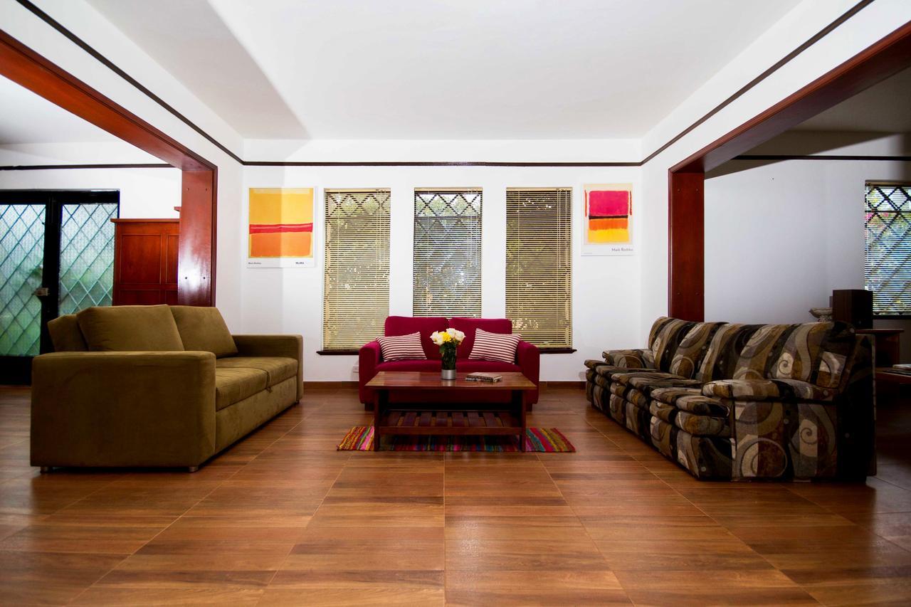 House For Groups - The Hostel Project Bogota Bagian luar foto