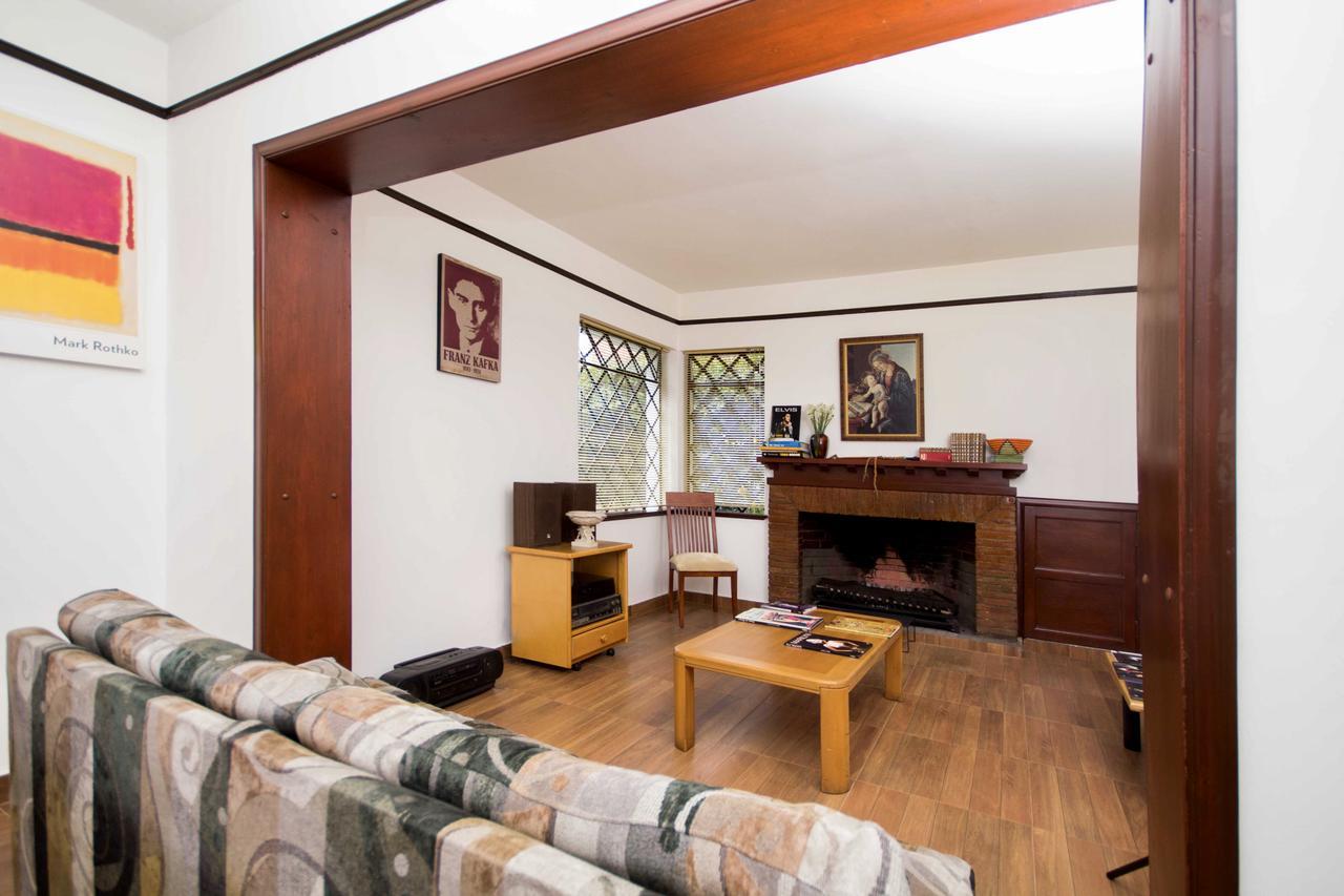 House For Groups - The Hostel Project Bogota Bagian luar foto