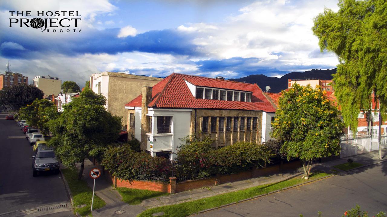 House For Groups - The Hostel Project Bogota Bagian luar foto