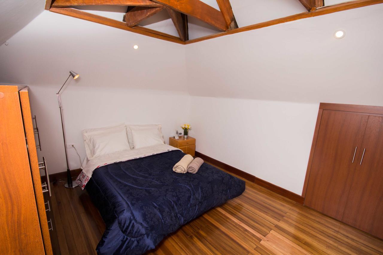 House For Groups - The Hostel Project Bogota Bagian luar foto